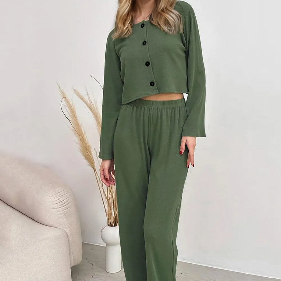 Conjunto básico de camiseta de tirantes, cárdigan y pantalón con cuello