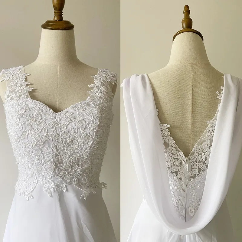 Vestido de novia de corte en A con escote en V y cola de corte