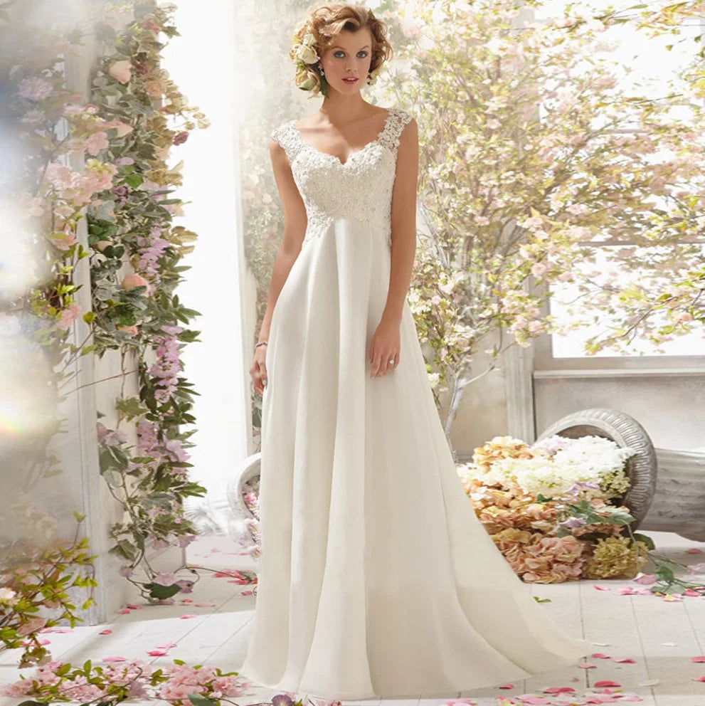 Vestido de novia de corte en A con escote en V y cola de corte