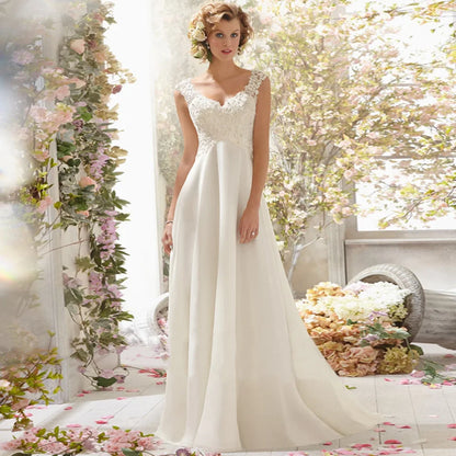 Vestido de novia de corte en A con escote en V y cola de corte