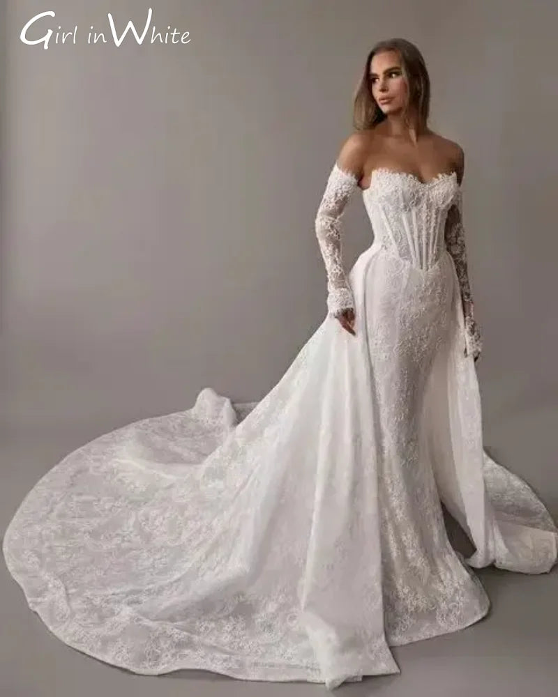 Vestidos de novia de lujo con cola larga desmontable y encaje