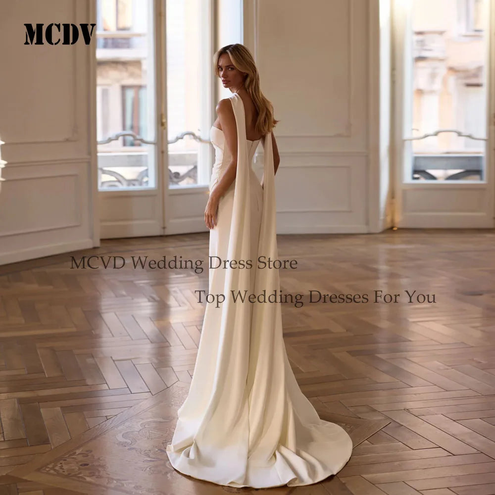 Elegante vestido de novia de satén plisado, sin tirantes, corte sirena