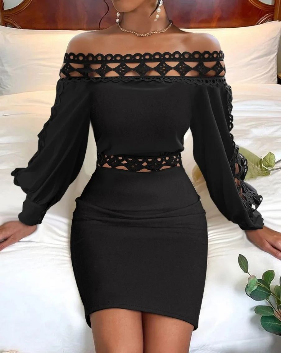 Vestido de fiesta negro de manga larga con cuello halter y abertura en la cadera