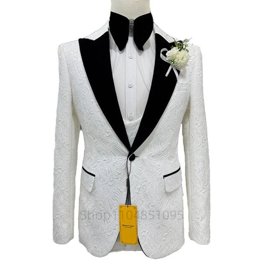 Trajes de hombre en jacquard color marfil con solapa de pico y blazer