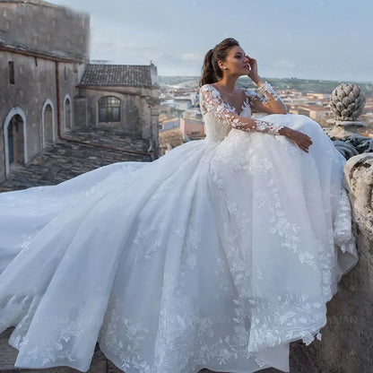 Vestidos de novia de lujo, cuello redondo, corte A, apliques de encaje
