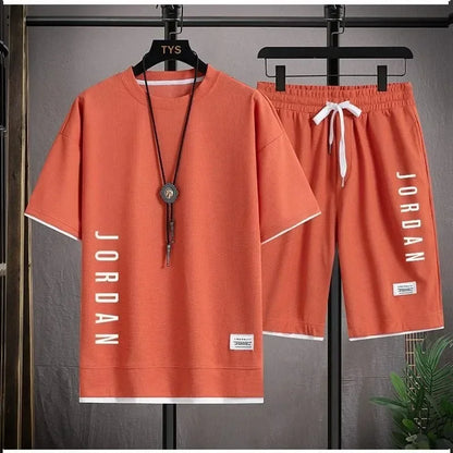 Conjunto de camiseta y pantalones cortos informales con estilo