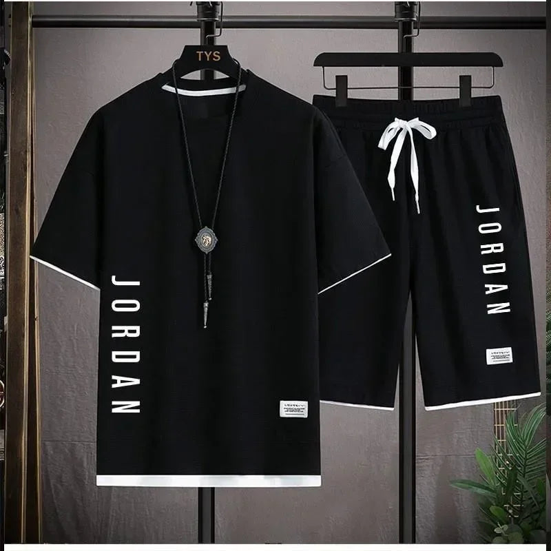 Conjunto de camiseta y pantalones cortos informales con estilo