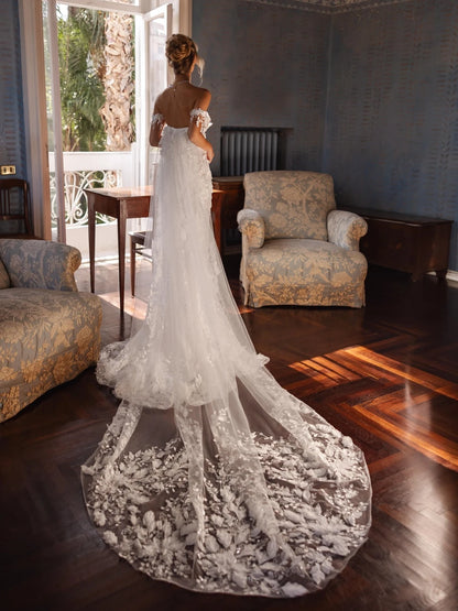 Vestido de novia de lujo con flores 3D brillantes y cola, corte sirena