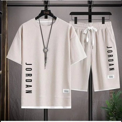 Conjunto de camiseta y pantalones cortos informales con estilo